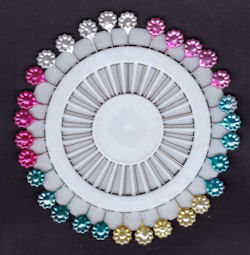 Decorative pearl Flower Pins